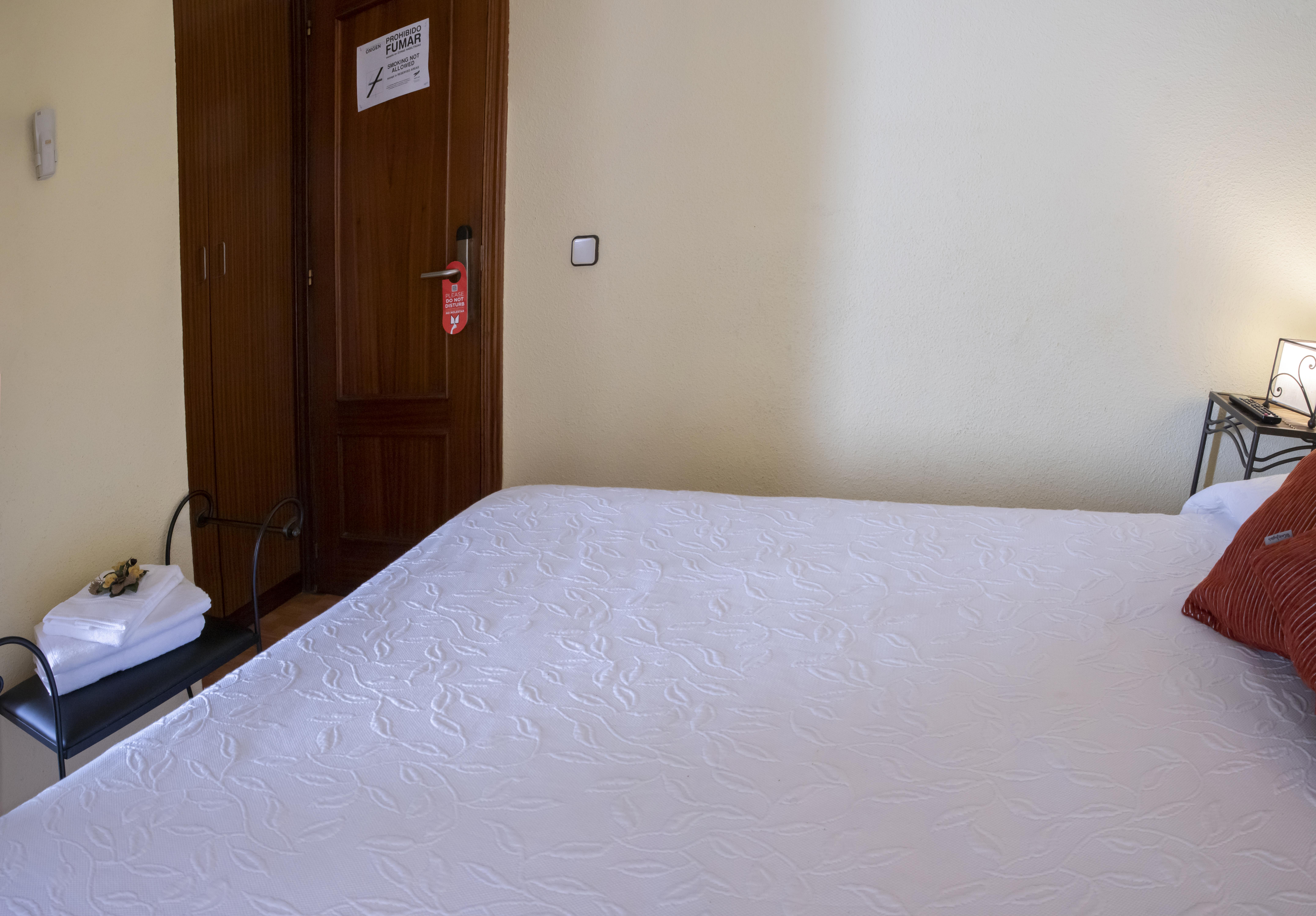 โอสตัล โตกิโอ Hotel มาดริด ภายนอก รูปภาพ